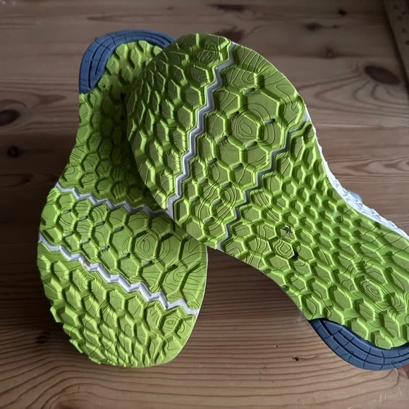 New Balance Fresh Foam Women's Athletic Shoes - Aqua and Lime - Picture 4 of 5